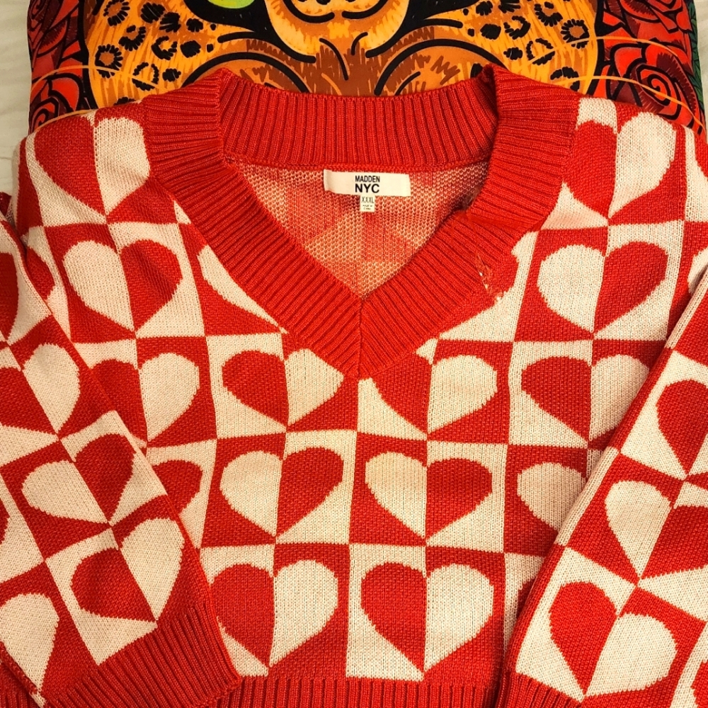 Madden NYC Red & White Heart Sweater Size 22